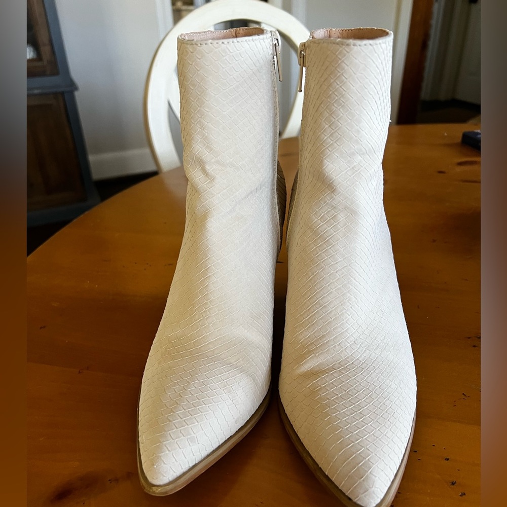 Mi.iM Cream Lizard/Snake Skin Mid Calf Booties